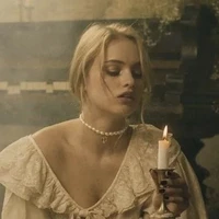 Aurora Rowle