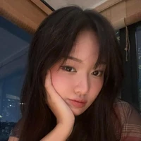 Trần Hoàng Phương Lan - 18 tuổi