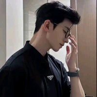 Dương  An Thành[ ba của Tử Tử]