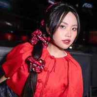 Mỹ Chi(bạn thân em)