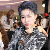 Diệu Huyền(bạn thân cô)