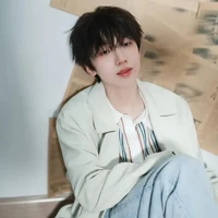 Nhiếp Vĩ Thần