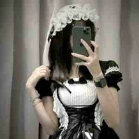 nhân viên/phục vụ nữ