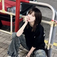 Bách Hân Dư (Bách)