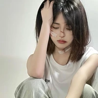 Thu Ngọc-quá khứ
