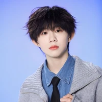 Trần Dịch Hằng_hắn