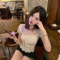 Hoàng Diệp Anh: diep.anh_