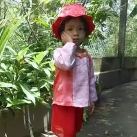 Trangg(hồi nhỏ)