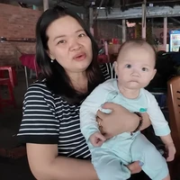 mẹ Trang,Vinh
