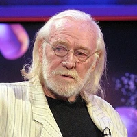 Richard Harris
(Albus Dumbledore)