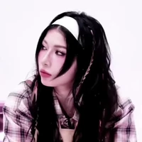 Trần Thảo Linh - LyHan