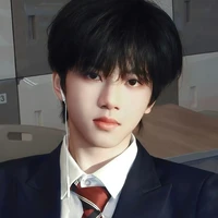 Trương Hàm Thụy " nhóc"