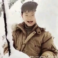 Jeong jihoon "lúc bé"