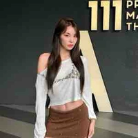 Kapook Ploynira (i)