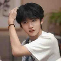 Trương Dịch Nhiên- cậu