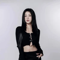 Khương Hoàn Mỹ( cam)