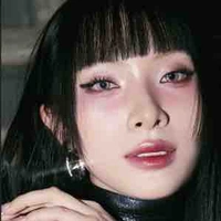 Vũ Thị Ngân Mỹ (chị)