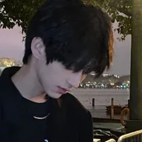 Trịnh Hàn Mặc Tử cậu nu9