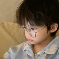 Thanh Hoàng 9 tuổi