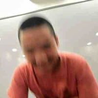 Người dẫn buổi đgiá