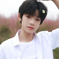 uông tuấn hy(hắn)