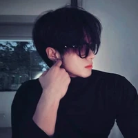 lục trạch Đông