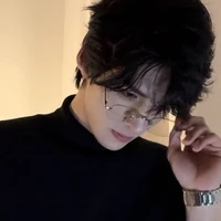 Lee nam hùng ( ba Cẩm Ly )