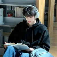 Tần Hoàng Thất Vũ- bff anh-oscar