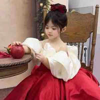 Tôn Ngọc Tịnh Yên - lúc nhỏ 