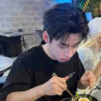 Hùng Hoàng Huỳnh( gấu )