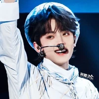 𝙃𝙖𝙣_𝙇𝙚𝙛𝙩_tác giả