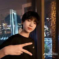 nhiếp vĩ thần(cậu)