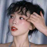 Nguyễn Khoa Tóc Tiên