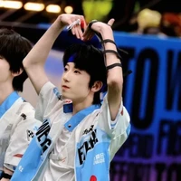 Dương Bác Văn_V_Omega_Sữa_