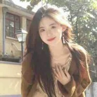 Hoàng Mai Nhung ( em gái duy)