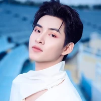 hùng huỳnh