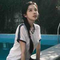 Nguyễn Hoàng Ly [ nhỏ ]