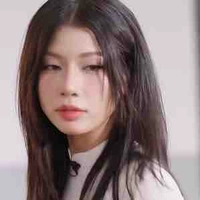 Trần Thảo Linh [ em ]