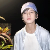 Hạ Tử Du - anh trai cậu - còn nhỏ