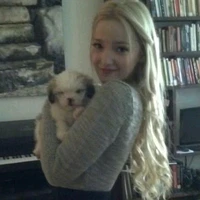 Lania Rosier( mẹ cô)