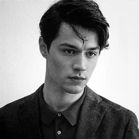 Tobias Ridde (bố Tom,Matthew)