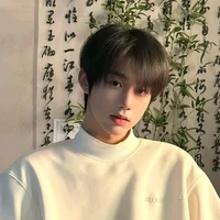 Hà Thư Vũ_ ca sĩ