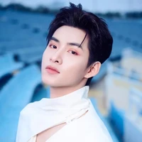 Hùng Huỳnh
