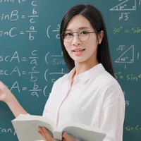 cô giáo văn lớp 12