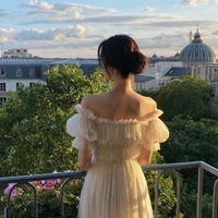 Châu Minh Nguyệt (GVCN lớp 10A)