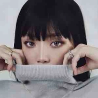 Nguyễn Khoa Tóc Tiên 