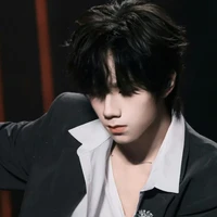 Vương Lỗ Kiệt _ Gã