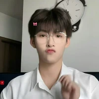 Hùng Huỳnh
