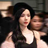Nguyễn Hoàng Lan _ LyLy