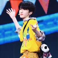 Ăn 1000 tấn muối mỗi ngày